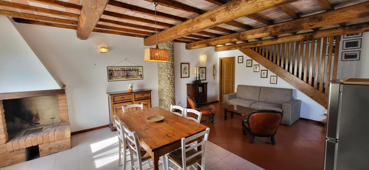 Tenuta Colombaio Bed and Breakfast Casole dʼElsa Εξωτερικό φωτογραφία