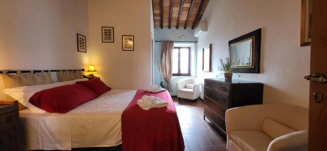 Tenuta Colombaio Bed and Breakfast Casole dʼElsa Εξωτερικό φωτογραφία