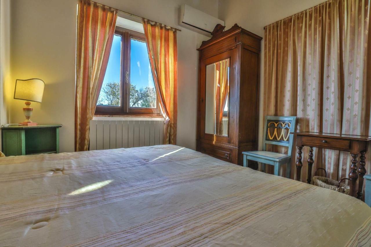 Tenuta Colombaio Bed and Breakfast Casole dʼElsa Εξωτερικό φωτογραφία